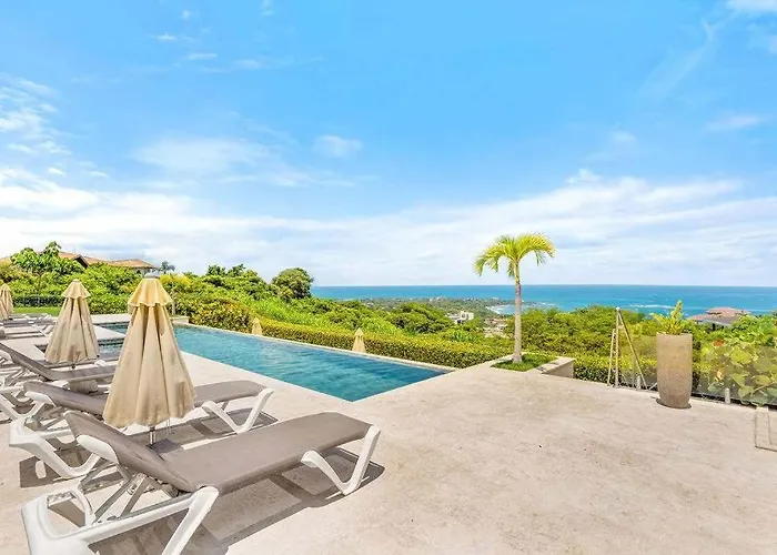 Сasa de vacaciones Infinity Pools, Ocean Views, Gym & Concierge *